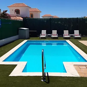 villa-dwarika-home-away-from-home-private-heated-pool.in-canary-islands.com/